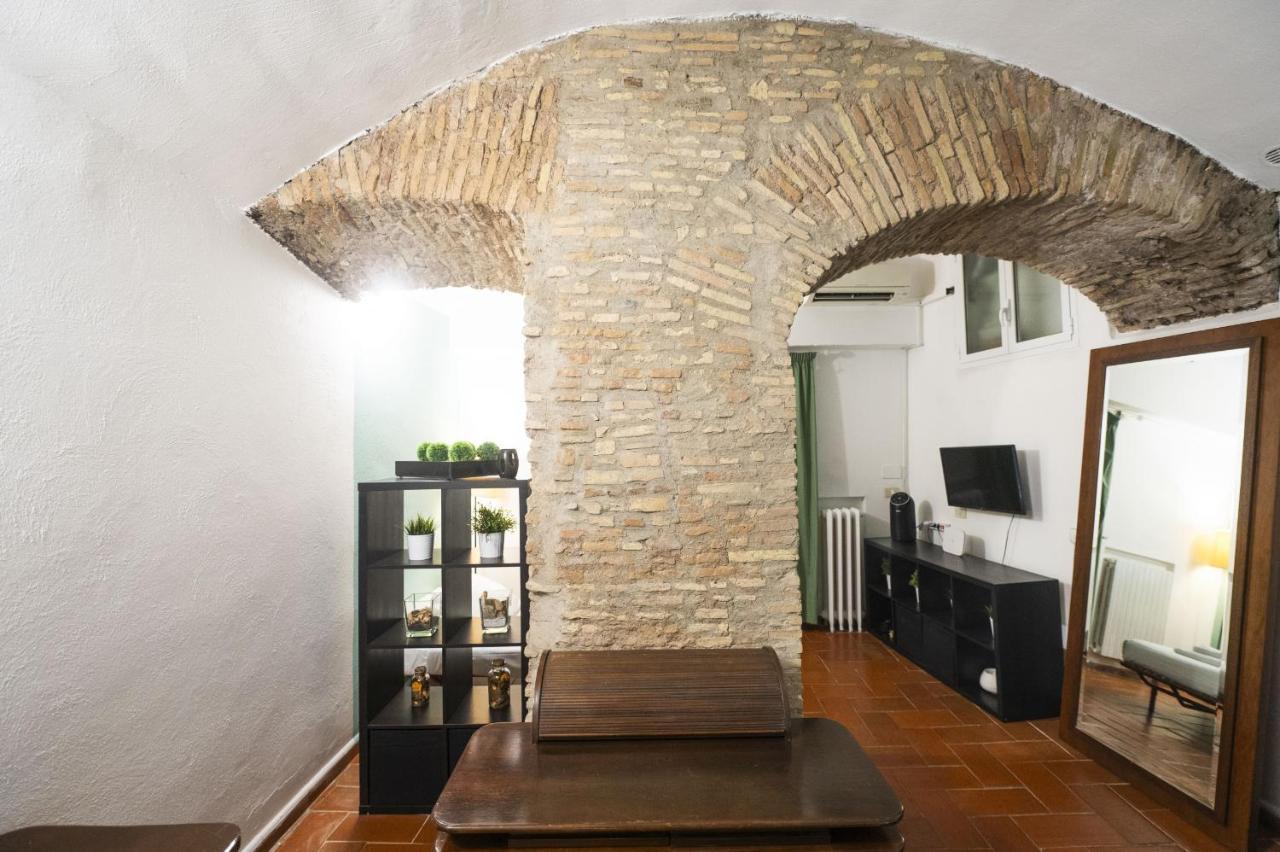 Campo De Fiori Grotto Apartment Roma Exterior foto